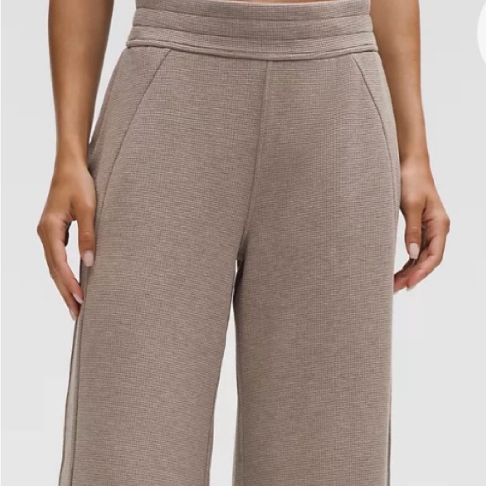 lululemon Scuba waffle Mid Rise Wide-Leg Pant & Jacket - Picture 13 of 16